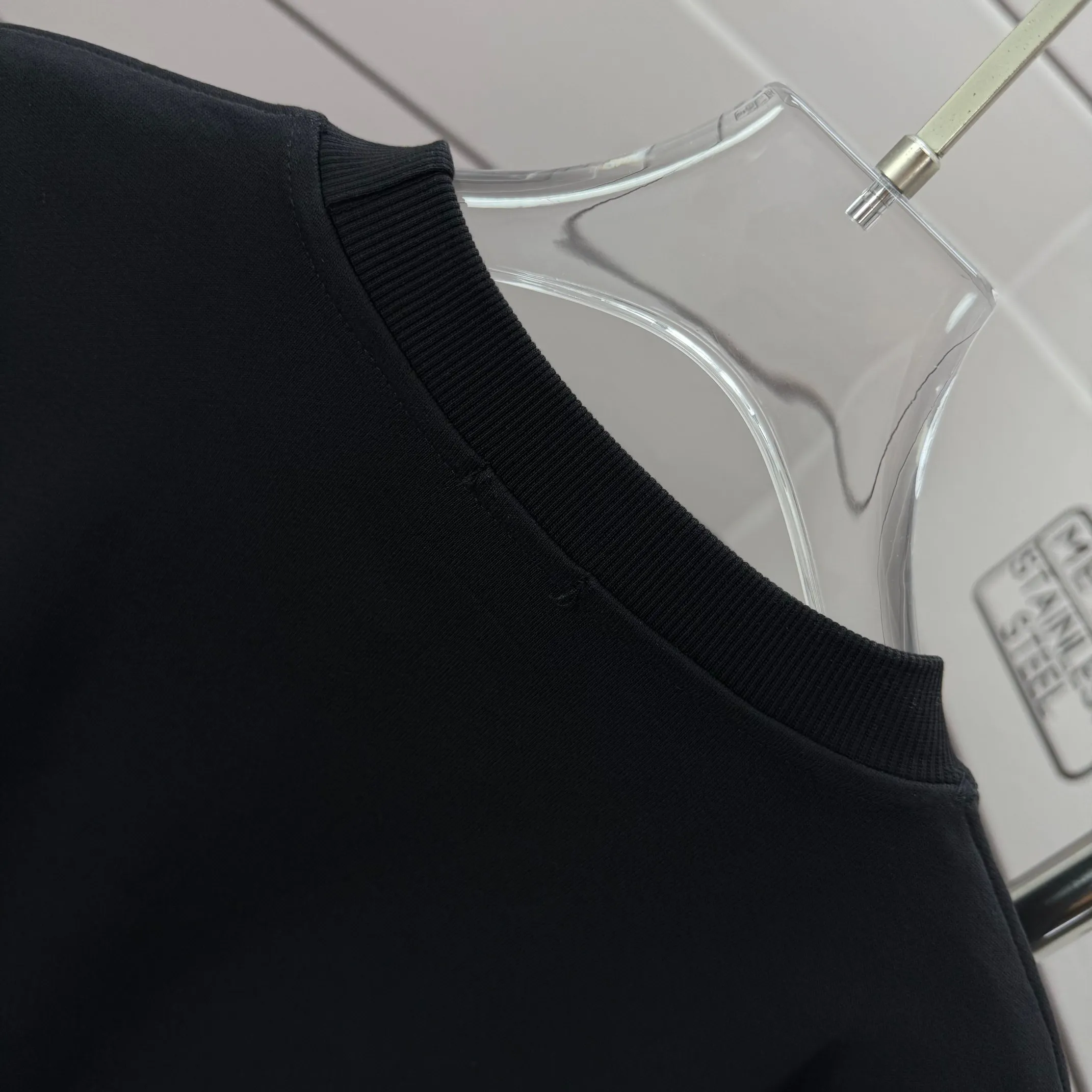 # 120 Acne studios Acne studios 2026 early autumn and winter New Arrival long-sleeved sweatshirt, flocking printing, custom terry fabric, round neck pullover sweatshirt, men and women, Same Style Color: Black White Size: S (90-130 pounds) M (120-150 pounds) L (140-165 pounds) XL (160-180 pounds) XXL (180 pounds)
